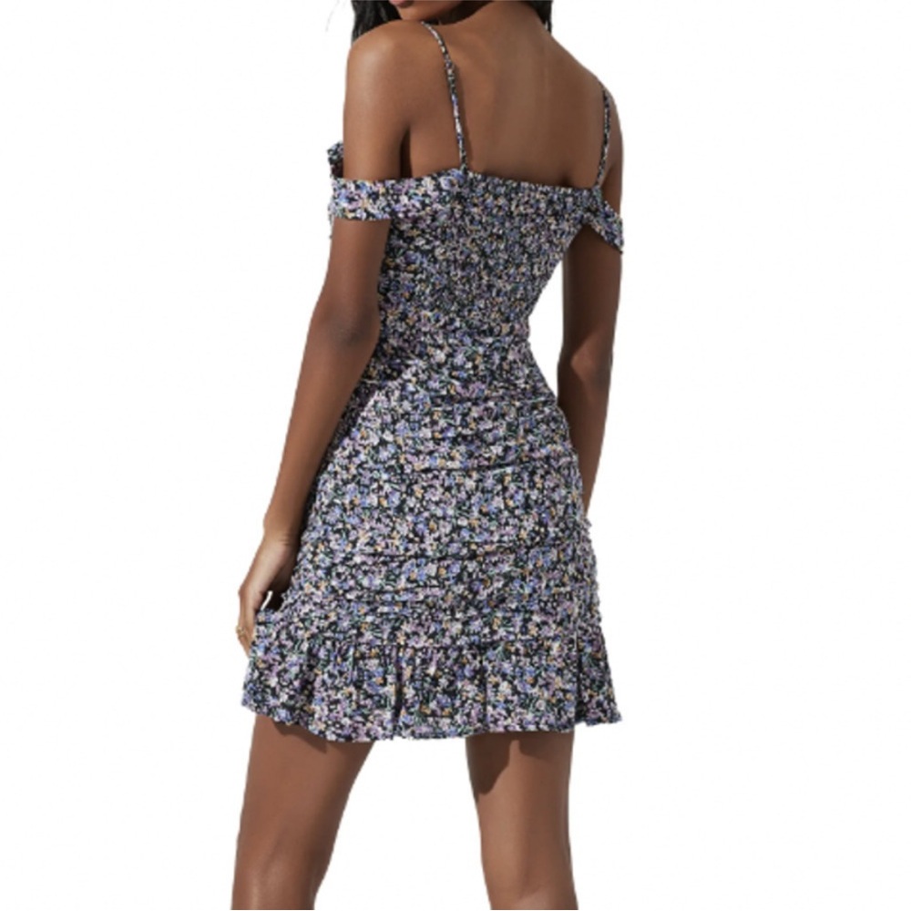 ASTR Black Purple Floral Mini Dress Cold Shoulder Off Shoulder Medium New - Picture 2 of 13